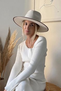 White Fedora Hat Fedora Hat Outfits, White Fedora Hat, White Fedora, Ivory Hat, Pork Pie Hat, Rancher Hat, Outfits With Hats, Felt Hat, Wide Brimmed Hats