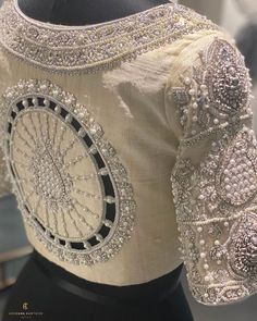 White Aari Work Blouse, Luxury Designer Wear Blouse Piece With Intricate Embroidery, Luxury Blouse Piece With Intricate Embroidery, Off White Blouse With Saree, Back Embroidery Blouse, Pearl Work Blouse Designs, Beads Blouse Design, White Maggam Work Blouse, Off White Blouse Designs Work