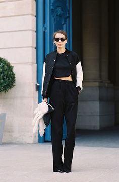 #style Vanessa Jackman, Walking Down The Street, Nice Style, Paris Street Style, Street Style Chic, All Black Outfit, Street Chic, Winter Outfit, Fashion Street