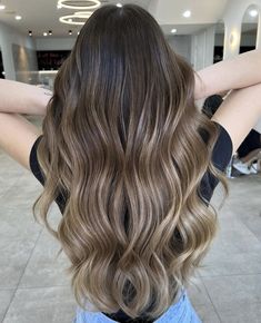 Long Hair Ombre Balayage, Brunette Sandy Balayage, Sand Blonde Balayage Brunette, Sandy Beige Balayage On Dark Hair, Airtouch Hair Brown, Neutral Light Brown Balayage, Highlights Brown Hair Madison Beer, Dark Brown Hair Balayage, Balayage Hair Caramel