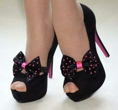 Valentines Shoes, Bow Shoes, Gorgeous Shoes, Fabulous Shoes, Fashion World, Pink Shoes, Crazy Shoes, Pretty Shoes, Shoe Obsession