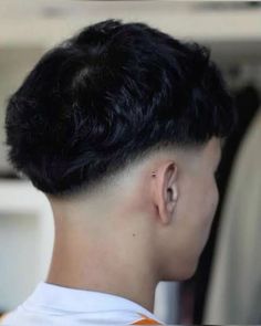 New Hairstyle For Men, White Guy Haircuts, Haircut For Guys, Low Fade Haircut Men's, Fade Men