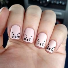 Cat Nail Designs, Nailart Tutorial, Cat Nail Art, Kids Nail Designs, Nail Art For Kids, Kutek Disney, Cat Nail, Nagellack Trends, Minimalist Nail Art