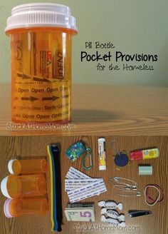 Easy Pay It Forward Pill Bottle Pocket Provisions for the Homeless – StuckAtHomeMom.com Homeless Bags, Pill Bottle Crafts, Homeless Care Package, Blessing Bags, Pill Bottle, Medicine Bottle, Operation Christmas, Pill Bottles