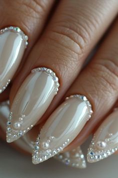 Pearl Rhinestone Nails, Bridal Nails 2024, Nail Ideas With Pearls, Nail Design With Pearls, Gold And Pearl Nails, Wedding Nails With Rhinestones, Wedding Nails With Pearls, Opulent Nails, White Nails With Pearls