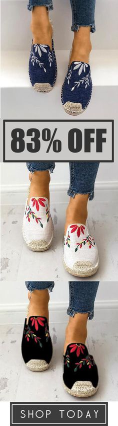 Fashion Embroidered Espadrille Flat Slippers Espadrille Flats, Flat Slippers, Shoes Canvas, Slippers Shoes, Stunning Shoes, Floral Fashion, Lovely Clothes, Fabulous Shoes, Flat Espadrilles