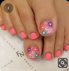 Beach Toe Nails, Toenail Designs Summer, Pedicure Designs Toenails, Pedicure Ideas, Toe Nail Color, Pretty Toe Nails, Summer Toe Nails, Cute Toe Nails, Pedicure Designs