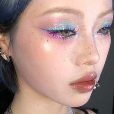 Fantasy Eye Makeup, Creative Eye Makeup Looks, Watercolor Makeup, Blue Makeup Looks, Glitter Makeup Looks, Pastel Makeup, Magical Makeup, Ethereal Makeup, Unique Makeup