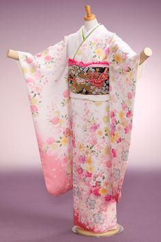 Japanese Kimono Fashion, Pretty Kimonos, Japan Outfits, Japanese Traditional Clothing, Japanese Clothing