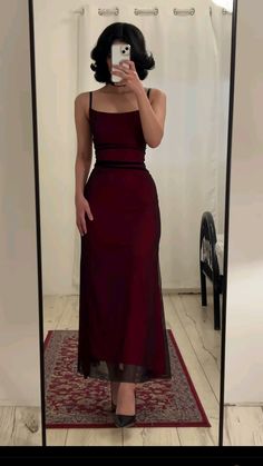 Prom Dress Inspo, Dark Red Dresses, Short Haircut, Grad Dresses, Vestidos Vintage, Mode Inspo, Glam Dresses