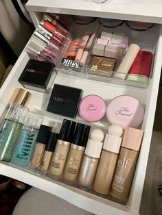 Makeup Items Aesthetic, Items Aesthetic, Vanity Inspo, Makeup Beauty Room, Makeup Drawer Organization, Makeup Drawer, Makeup For Black Skin, Makeup Is Life, Makeup Help