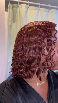 Dark Ginger Orange Hair, Strawberry Blonde Hair Dark Skin, Copper Brown With Highlights, Dyed Curly Hair Black Women, Hair Dye Colors For Brown Skin, Colored Hair Black Women, Curly Dyed Hair Natural Curls, Layered Bob With Side Bangs