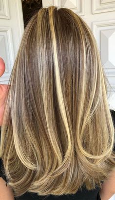 Hair Color Idea, Brunette Hair With Highlights, Brown Hair With Blonde Highlights, Honey Blonde Hair, Hair Color Highlights