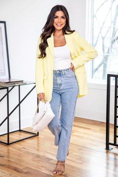 Yellow Jeans Outfit, Linen Blazer Outfit, Picture To Burn, Baby Blue Outfit, Grey Jeans Outfit, Casual Classy Outfits, Color Outfits, Career Outfits