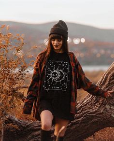 Alternative Fashion Mom, Witchy Punk Aesthetic, Dark Hipster Outfits, Alt Witch Outfits, Grunge Witch Aesthetic Outfit, Hippy Witch Outfits, Boho Grunge Plus Size, Alternative Boho Outfits, Grunge Bohemian Outfits