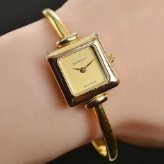 Used Gucci Watch Elegant Watches Women Classy, Elegant Watches Women, Gold Vintage Watch, Gucci Watch, Watches Women, Vintage Watches, Womens Sizes, Women Jewelry, Gucci