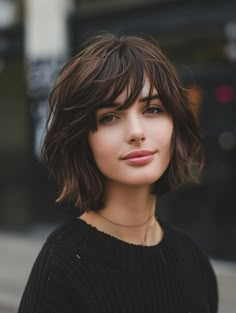 Stylish Shaggy Bob Haircuts - Modern Looks for All Shaggy Bob With Fringe, Short Shag Bob With Bangs, Grunge Bob Haircut, Dreamy Hairstyles, Messy Bob Haircut, Medium Shaggy Hairstyles, Framing Bangs, Shaggy Bob Haircut