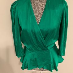 Brand New With Tag Zara Blouse, Zara Skirts, Womens Skirt, Zara, Brand New, Green, Women Shopping, Color