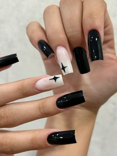 тгк/инст маникюр иркутск Nails Desing, Pretty Acrylic Nails, Black Nails, White Nails, Simple Nails, Short Nails, Stylish Nails