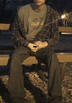 Grunge Guy, Grunge Outfits Men, Masc Outfits, Midwest Emo, Grunge Guys, Grunge Boy, Guys Clothing Styles, Emo Outfits, Cool Fits