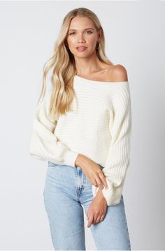 The Mandy Ivory Cropped Sweater is just what you need for sweater weather! Cozy soft wide ribbed knit, shapes a rounded neckline, wide-cut dolman long sleeves with drop shoulders, and a boxy bodice with a slightly cropped hem. Contrasting ribbed knit accents the neck, cuffs, and hem Sweater Boho, Boho Pink, Dolman Sleeve Sweater, Boho Boutique, Slouchy Sweater, Ivory Sweater, Fringe Sweater, Fall Fits, Pink Boho