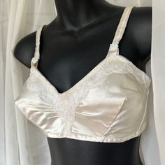 Vintage 60's-70's Edith Lances Cotton Wireless Minimizing Bra The Ultimate In Minimizing! Unique Wireless Supports Which Relieves Pressure On Shoulders And Your Back. Each Bra Is Hand Sewn In The Usa By Union Workers With All Usa Material New Item Wot ( Vintage Bra ) Style 2130 Color: White Ivory Since 1937 Edith Lances Has Been Empowering Women With Absolute Custom Support - Satin And Lace Details Bra - Cotton Bra - Adjustable Straps With Detailed Flowers - Double Row Of Hooks - Velvet Lining - Union Workers, Purple Lace Bra, Lacey Bra, Vintage Bra, Cotton Bra, Satin Bra, Cotton Bras, Black Seamless, Black Lace Bralette