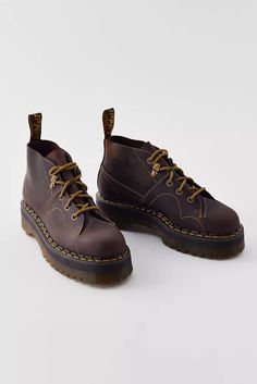 Doc Marten, Brown Fits, Doc Martens, Classic Leather, Retro Outfits, Platform Boots, Cute Shoes, Boot Shoes Women, Nice Shoes