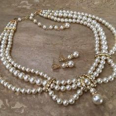 قلادات متدلية, Wedding Jewelry Set, Shop Gift, Classy Jewelry, Vision Boards, Fancy Jewellery, Jewelry Lookbook, Fancy Jewelry, Bridal Jewellery