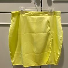 Very Cute! Never Worn Tags On. Neon Yellow/Green Mini Skirt With Slit. High Waisted Fit. Green Mini Skirt, Neon Yellow, Green Yellow, Mini Skirt, Womens Skirt, Mini Skirts, Neon, High Waisted, Skirt