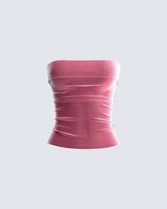 Keep all eyes on you in this pink tube top 😌 Constructed from velvet and complete with a strapless style, and a wide elastic band at the top - this top is the perfect pop of color for all baddies 💅 Velvet Tube Top, Pink Tube Top, Velvet Set, Pink Velvet, Dream Clothes, Outfits Casuales, Pink Tops, Cute Casual Outfits, Cute Tops