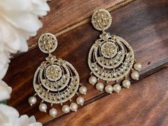 Indian Bridal Traditional Designer Antique Gold plated Studded Diamond & kundan Necklace Earrings Tika Jewellery Set  SHIPPING l be dispatched within 1-3 business day after the payment is clear. Items will arrive in 18-20 business days. The arrival time depends on some factors and different areas: We only ship to the confirmed address provided by PayPal. Before you pay, please make sure your address in PayPal matches the address you would like us to ship to. If not, please let us know before we Danglers Earrings, Kundan Jhumka Earrings, Tika Jewelry, Kundan Chandbali, Kundan Jhumka, Earrings With Pearls, Dangler Earrings, Chandbali Earrings, Earrings Indian