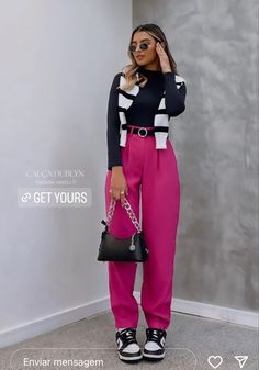 Bright Elegant Outfit, Bright Color Business Casual, Bright Office Outfits, Outfit Pantalon Rose, Pink Pants Winter Outfit, Pink Professional Outfit, Pink And Black Aesthetic Outfit, Pink Business Casual Outfits, Bright Colour Outfit