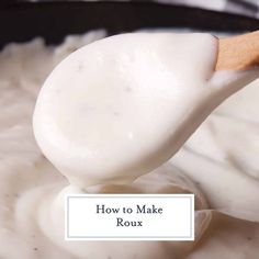 how to make roux in the crock pot with a wooden spoon and text overlay that reads, how to make roux