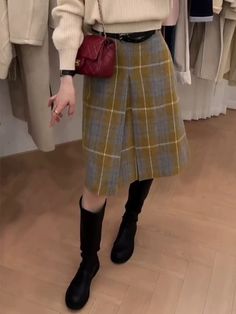 Olivia Mark - Plaid Print A-Line Skirt - Pear Shaped Midi Skirt Streetwear Hoodie, Skirt Pleated, Half Skirt, Corduroy Skirt, Plaid Skirt, Gray Skirt, Plaid Print, Dress With Cardigan, Types Of Skirts