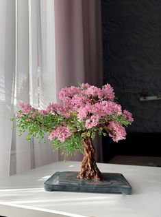 Pink tree sculpture Wire Cherry Blossom Tree, Crystal Bonsai Tree, Beaded Plants, Handmade Desk, Bead Tree, Handmade Desks, Handmade Aesthetic, Tree Handmade, Wire Trees