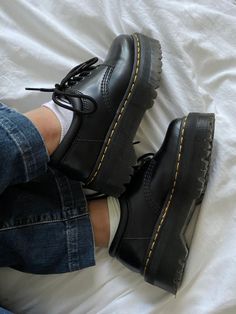 Black Dock Martins, Black Mary Janes Aesthetic, Cute Black Shoes Aesthetic, Dr Martens Aesthetic, Shoe Aesthetic, Mara Dyer, Shoe Inspo, Aesthetic Shoes, Swag Shoes