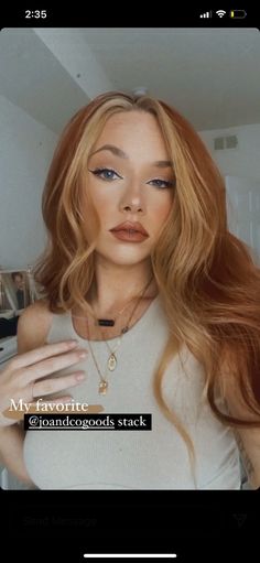 Ginger Brown Hair With Money Piece, Cooper Hair Money Piece, Copper Hair With Front Highlights, Money Pieces With Red Hair, Copper Money Piece Hair Blonde, Ginger Hair With Blonde Face Frame, Red Hair With Honey Money Piece, Ginger Hair Blond Money Piece, Ginger Hair Money Piece Bangs