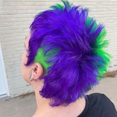 Purple And Green Hair, Neon Green Hair, Purple Conditioner, Shaved Hair Cuts, Gothic Hairstyles, Split Hair, Hair Color And Cut