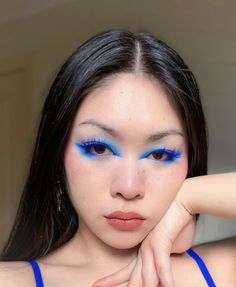 Smokey Liner, Artsy Makeup, Indie Makeup, Face Art Makeup, Makeup Aesthetic, Colorful Eye Makeup