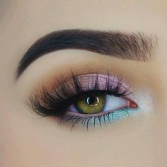 Like what you see? Follow me for more: @uhairofficial Machiaj Smokey Eyes, Mermaid Eye Makeup, Iridescent Eyeshadow, Mermaid Eyes, Summer Eyes, Jouer Cosmetics, Alat Makeup, Makeup Pictorial