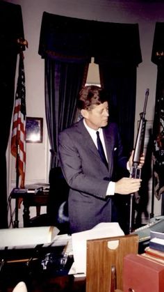 The Kennedys Aesthetic, 1960s Celebrities, Jfk Portrait, Young Jfk, Jfk Assasination, Famous People Celebrities, American Exceptionalism, John Junior, American Flag Eagle