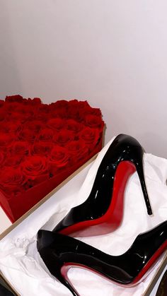 Shoes Aesthetic Pictures, Red Bottom Heels Aesthetic, Red Bottoms Aesthetic, So Kate Louboutin Outfit, Ysl Heels Red Bottoms, Luxury Fitted Red Bottoms