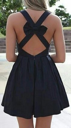 Dresses Australia, Looks Black, Mode Inspiration, Dress With Bow, Dress Backs, Look Fashion, Pretty Dresses, A Black, Pretty Outfits