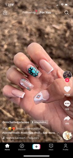 South Western Nail Designs, Western Nails French Tip, Western Boho Nail Ideas, Pretty Acrylic Nails Coffin Short, Punchy Nail Ideas, Turquoise Nails Western, Rodeo Nails Westerns, Country Nails Design, Western Nails Acrylic