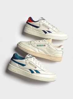 Cool Reebok Shoes, Reebok Shoes Vintage, Vintage Looking Sneakers, Redbook Shoes, Men’s Reebok Sneakers, Mens Shoes Trendy, Club C Reebok Outfit, Shoos 2023, Rebox Shoes