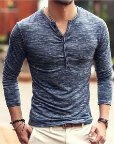 Casual Weekend Style, Casual Outwear, Mens Fashion Edgy, Mens Fashion Smart, Mens Fashion Rugged, Hipster Mens Fashion, Mens Henley, Rugged Style, Mode Casual