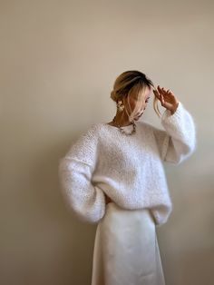 Winter Wedding Mohair Sweater, White Mohair Chunky Knit Sweater, White Wool Sweater, Wedding Sweater, Bridal Sweater, Bridal Shrug, Skandinavian Fashion, Chique Outfits, Sweater White