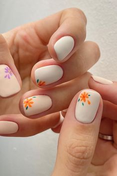 75+ Trendy Korean Spring Nails and Colors • Kbeauty Addiction Cute Gel Nails, Shellac Nails, Short Acrylic Nails Designs, Spring Nail, Funky Nails, Floral Nails, Short Acrylic Nails, Cute Acrylic Nails