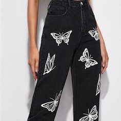 Nwot Shein High Waisted Butterfly Print Mom Jeans Size Xs Color: Black Pattern Type: Butterfly Type: Straight Leg Closure Type: Zipper Fly Details: Button, Pocket, Zipper Waist Line: High Waist Length: Long Fit Type: Regular Fit Fabric: Non-Stretch Material: Denim Composition: 85% Cotton, 15% Polyester Care Instructions: Machine Wash, Do Not Dry Clean Body:Unlined Sheer: No Denim Diy Clothes, Painted Clothes Diy, Jacket Outfit Women, Painted Jeans, Patterned Jeans, Cute Pants, Denim Diy, Painted Clothes, Cute Comfy Outfits