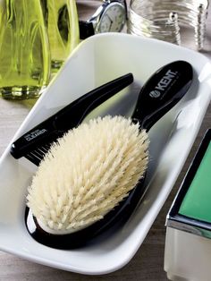 Hair Brush Organizer Holder #hairandmakeup Boar Bristle Hair Brush, Stop Hair Breakage, Boar Bristle Brush, Hair Growth Secrets, Hair Growth Tips, Hair Breakage, Thinning Hair, Healthy Hair Growth, Hair Strand